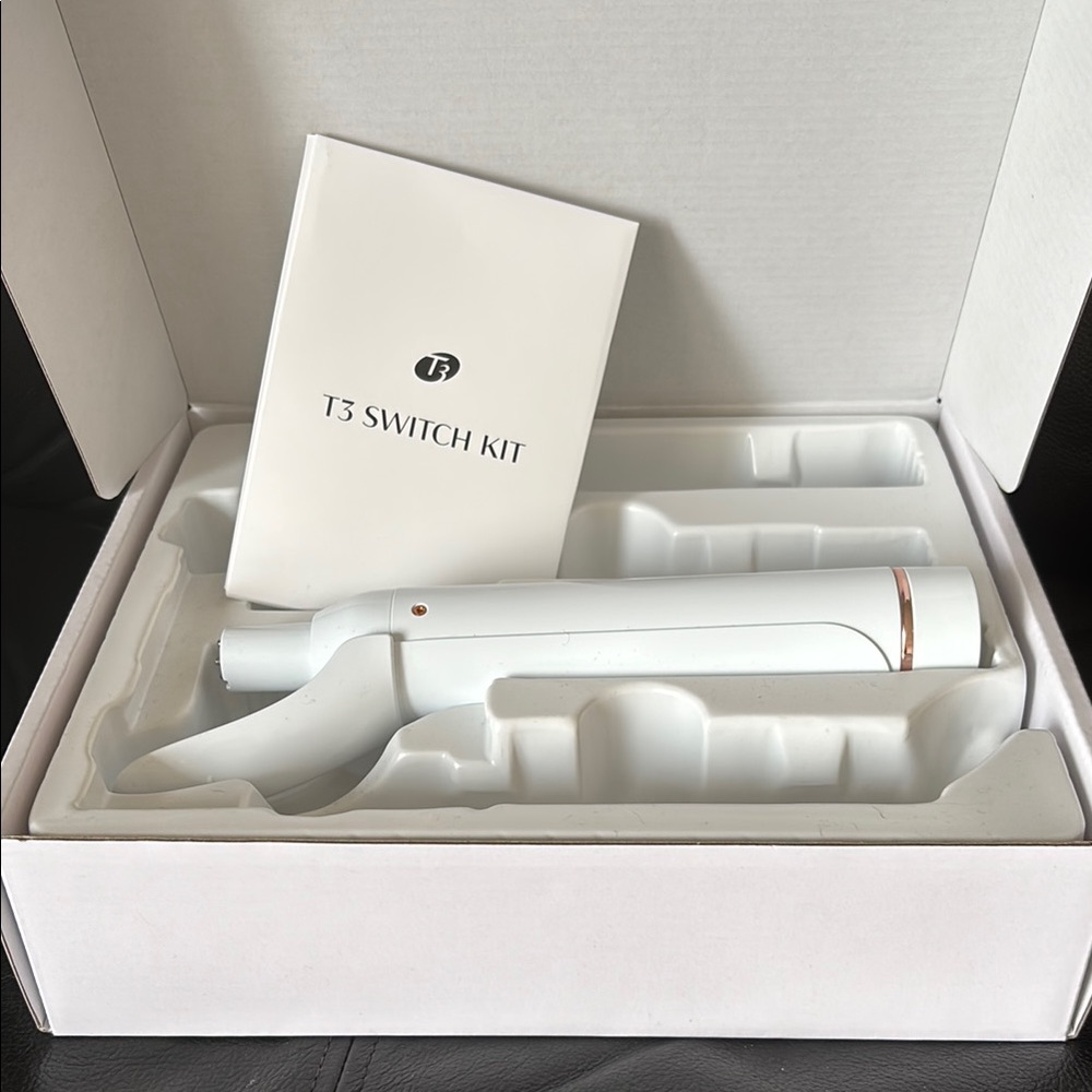 T3 Switch Kit 1 1/2” Barrel White Hair Styling Tool